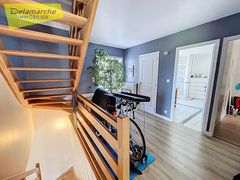 Maison - 197 m² - 9 pièces