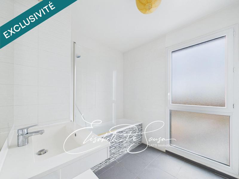 Appartement - 80 m² - 4 pièces