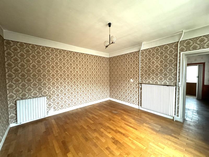 Maison - 100 m² - 6 pièces