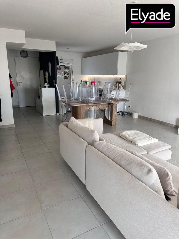 Maison - 88 m² - 4 pièces