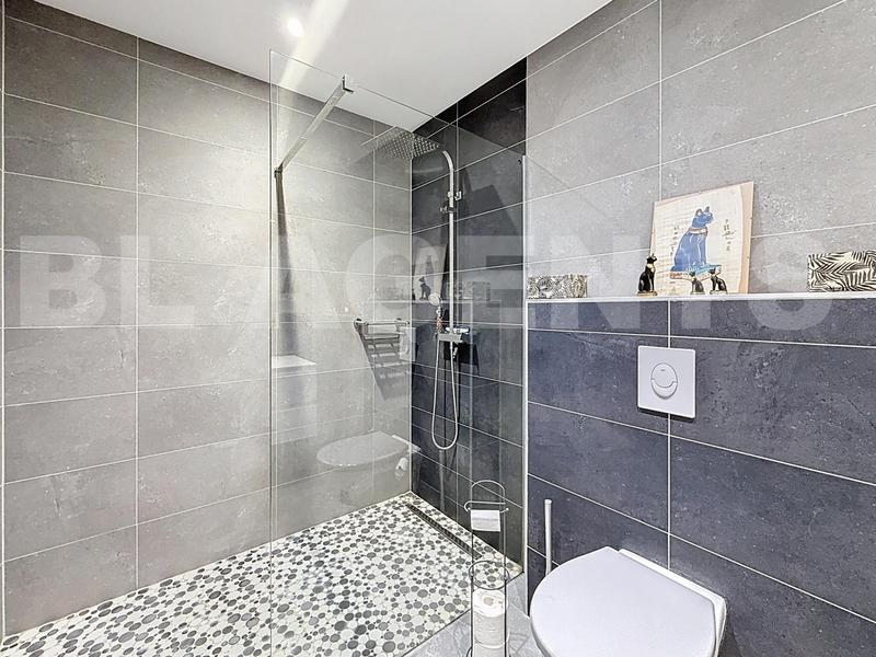 Appartement - 89 m² - 5 pièces