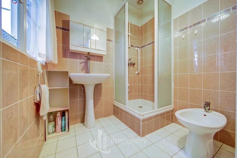 Appartement - 103 m² - 5 pièces