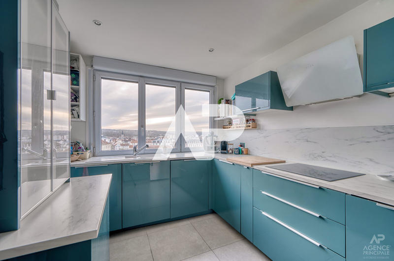 Appartement - 77 m² - 4 pièces