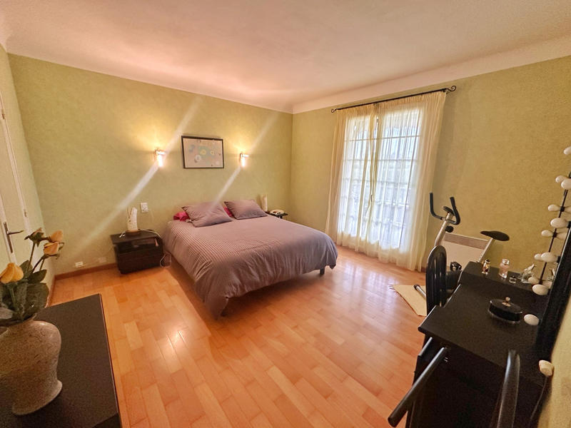 Villa - 138 m² - 6 pièces