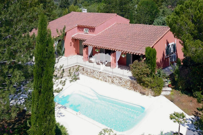 Villa - 172 m² - 5 pièces