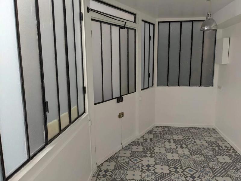 Entrepôt - 23 m² - 2 pièces