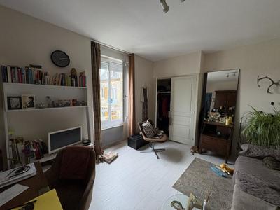 Maison - 92 m² - 4 pièces