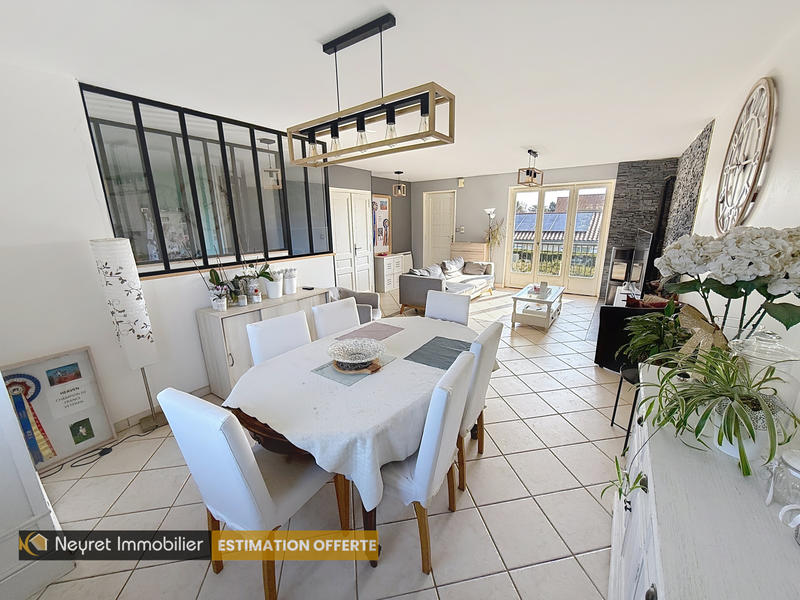 Maison - 105 m² - 6 pièces