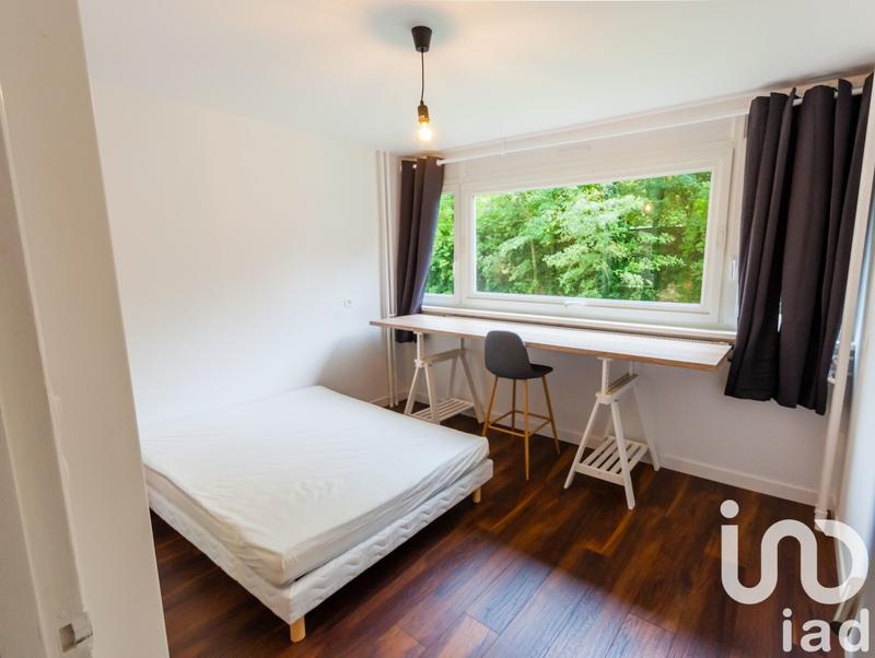 Appartement - 85 m² - 5 pièces