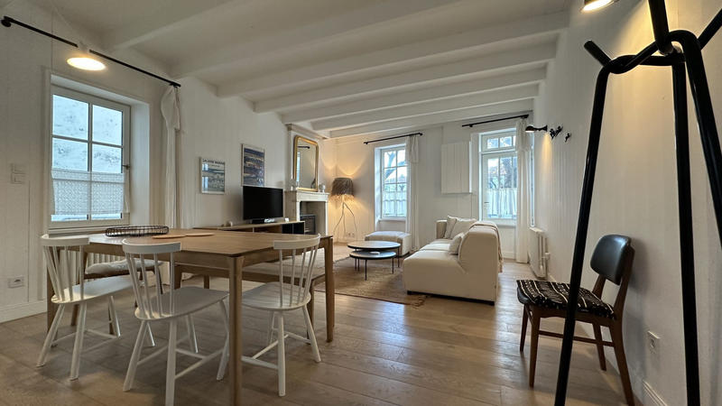 Maison traditionnelle - 110 m² - 5 pièces