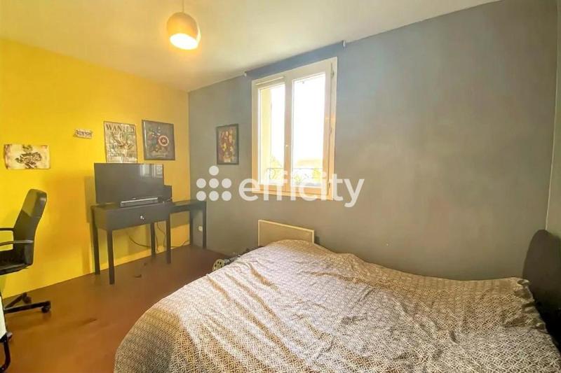 Maison - 139 m² - 6 pièces