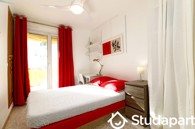 Chambre - 10 m² - 1 pièce