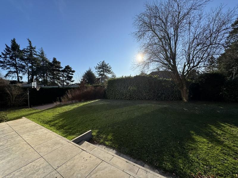 Villa - 281 m² - 9 pièces