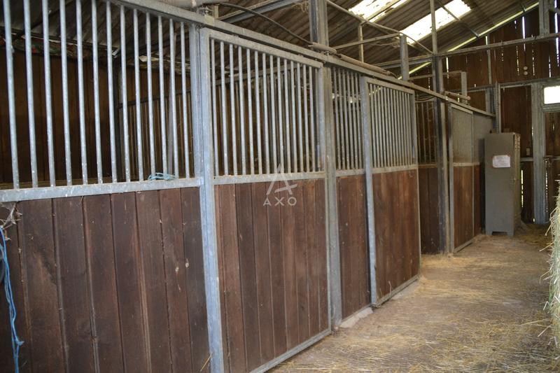 Haras - 280 m² - 7 pièces