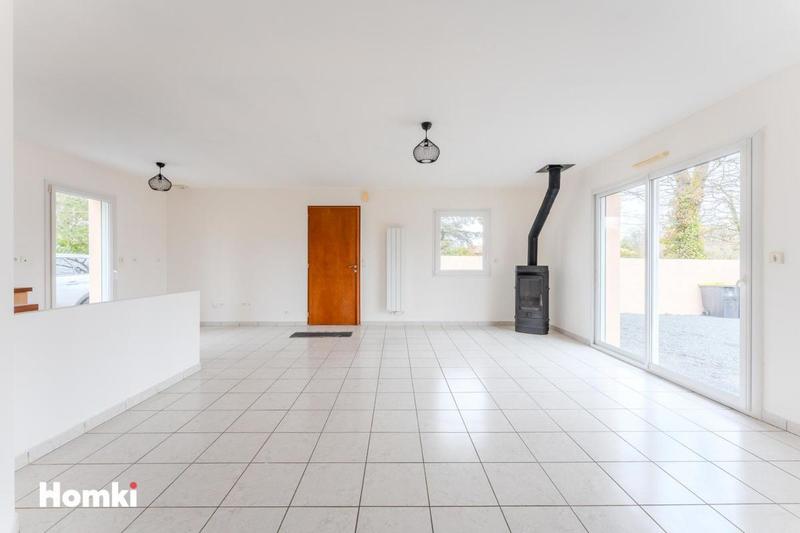 Maison - 215 m² - 8 pièces