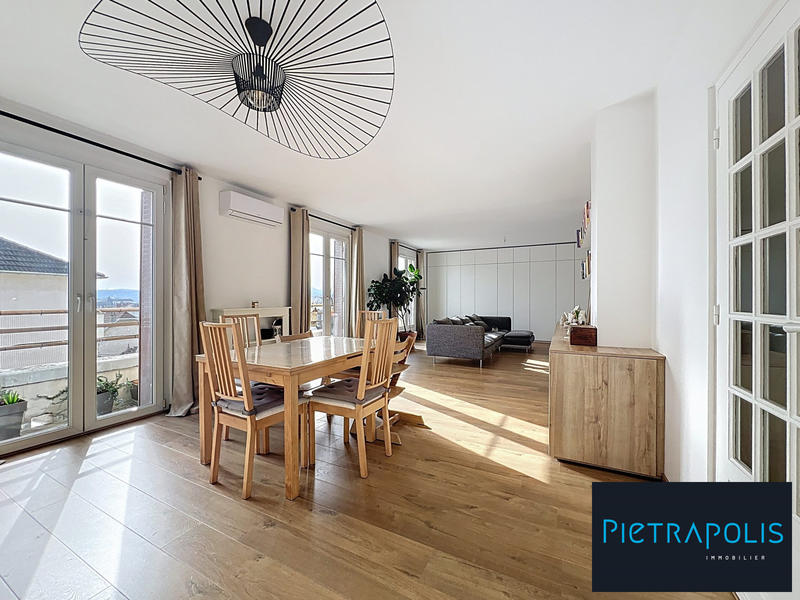 Appartement - 89 m² - 4 pièces