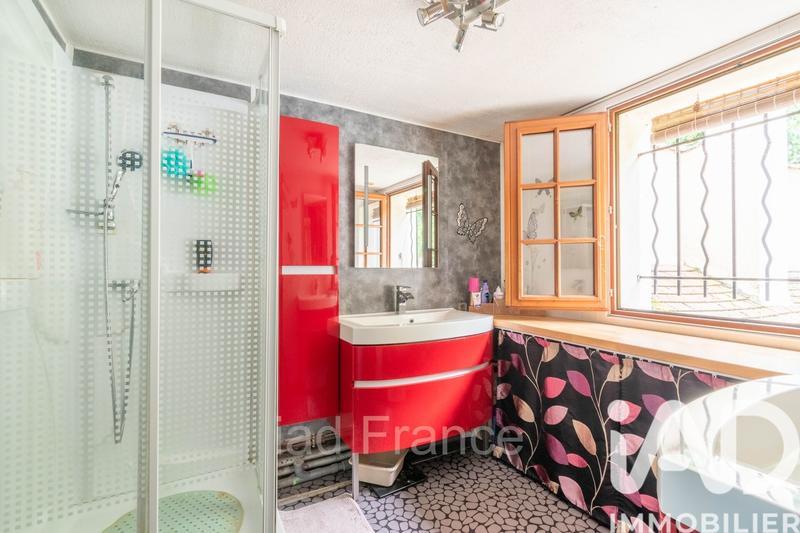 Maison - 140 m² - 6 pièces