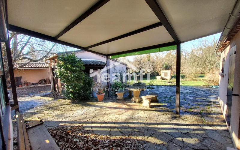 Maison traditionnelle - 139 m² - 6 pièces