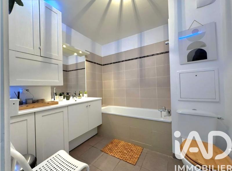 Appartement - 99 m² - 5 pièces