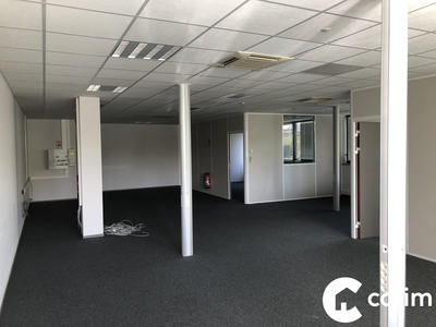 Bureau - 151 m²