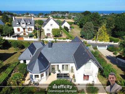 Maison - 155 m² - 8 pièces