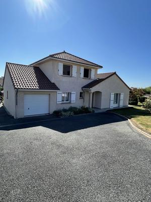 Maison - 150 m² - 6 pièces