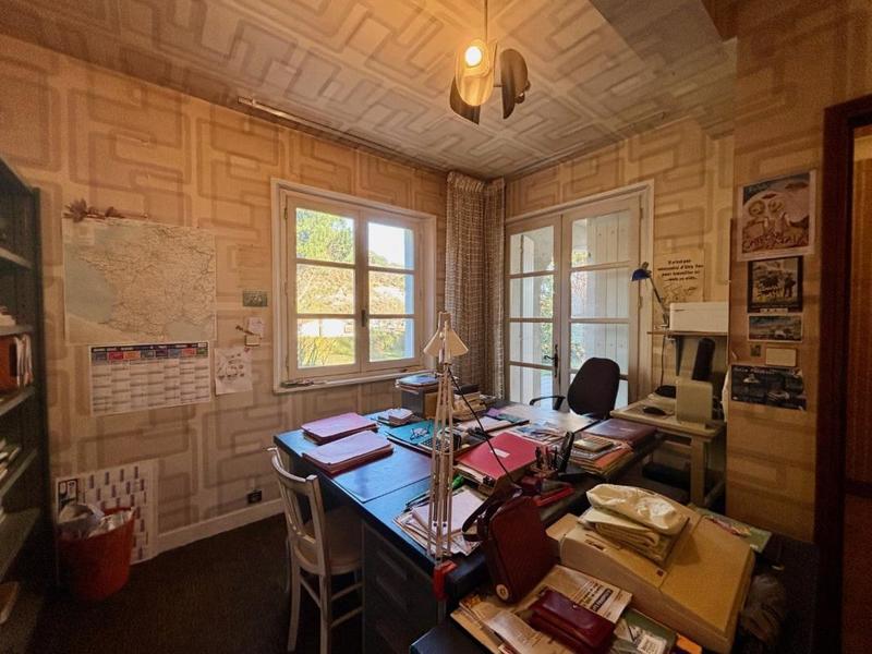 Maison - 230 m² - 6 pièces