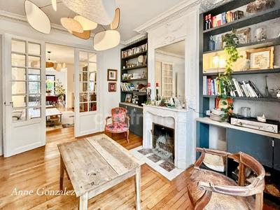 Maison bourgeoise - 200 m² - 8 pièces