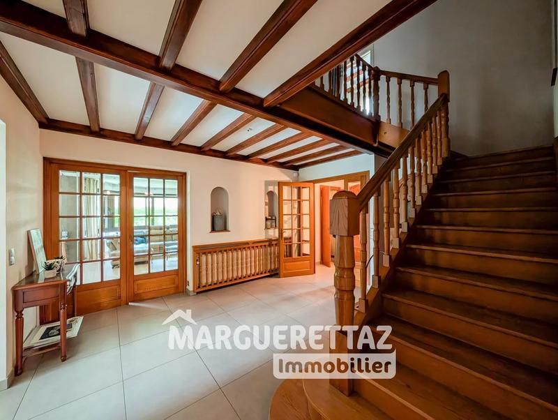 Villa - 290 m² - 8 pièces