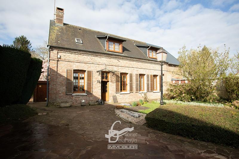 Maison - 186 m² - 8 pièces