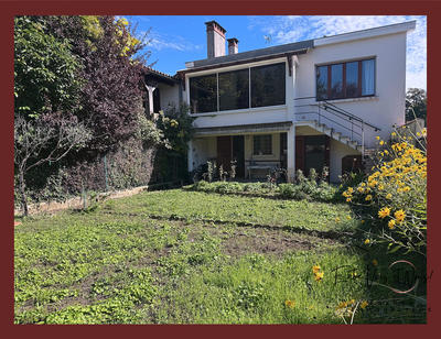 Maison - 163 m² - 5 pièces