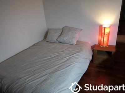 Chambre - 11 m² - 1 pièce