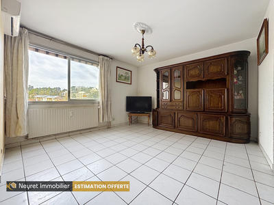 Appartement - 87 m² - 4 pièces