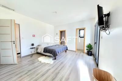 Maison - 160 m² - 5 pièces