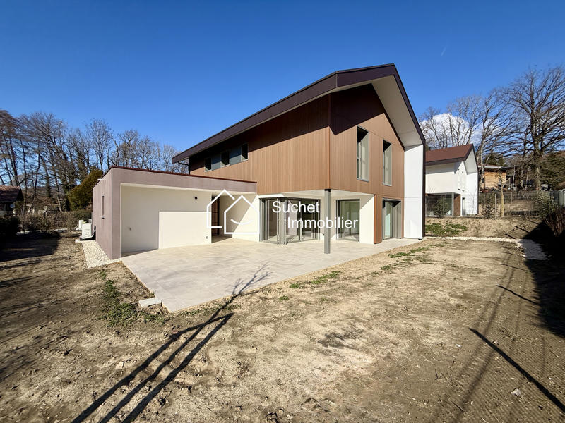 Maison - 145 m² - 6 pièces