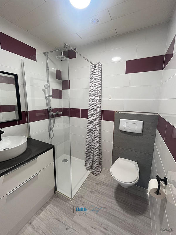 Maison - 195 m² - 7 pièces