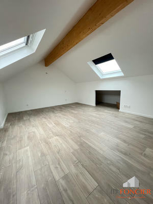 Duplex - 95 m² - 4 pièces