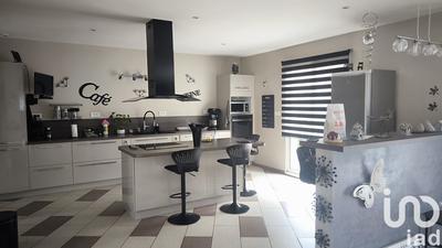 Maison - 147 m² - 5 pièces