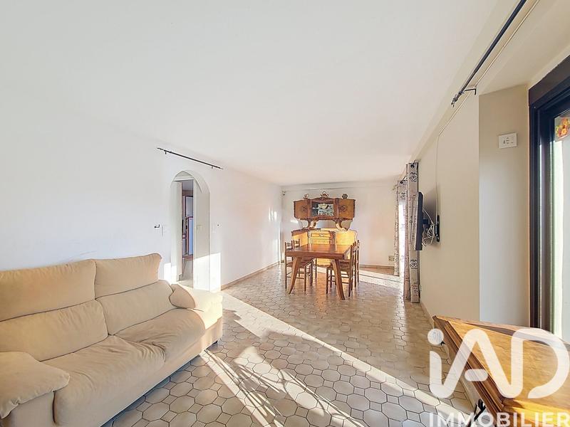 Maison - 223 m² - 11 pièces