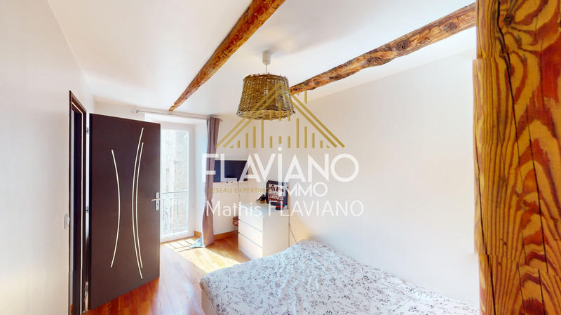 Appartement - 85 m² - 3 pièces