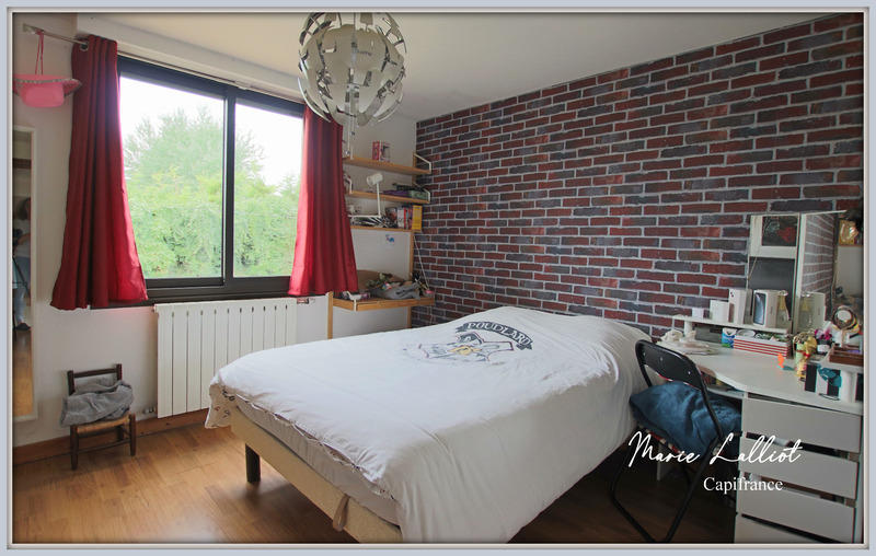 Maison - 188 m² - 8 pièces