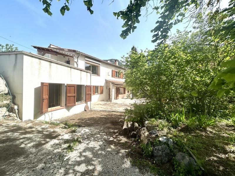 Maison - 160 m² - 5 pièces