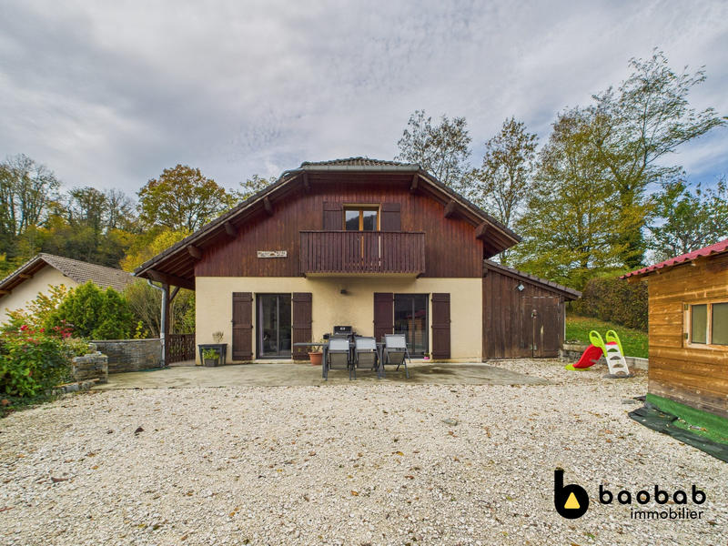 Maison - 95 m² - 4 pièces