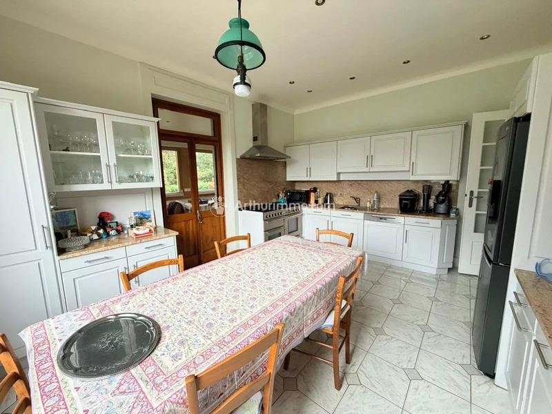 Maison - 187 m² - 5 pièces