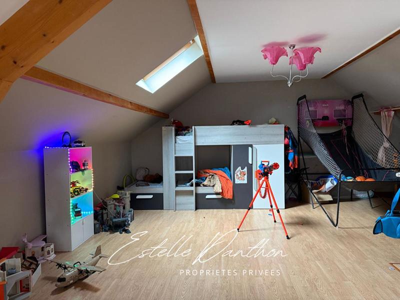 Maison - 177 m² - 6 pièces