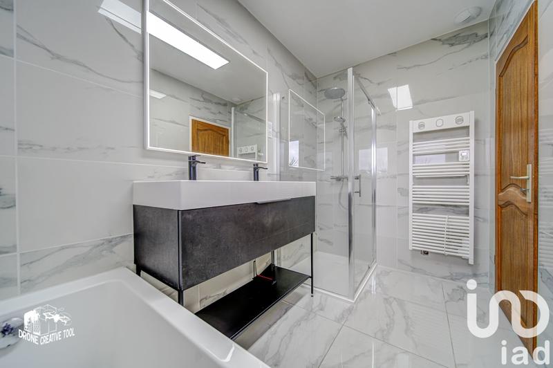 Maison - 171 m² - 5 pièces