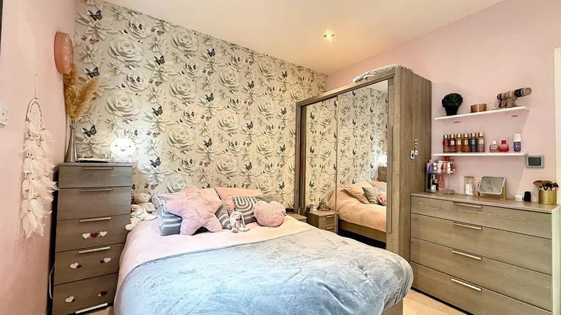 Maison - 353 m² - 7 pièces