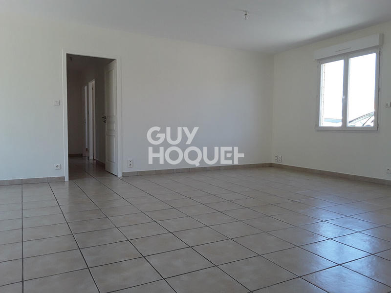 Maison - 92 m² - 4 pièces