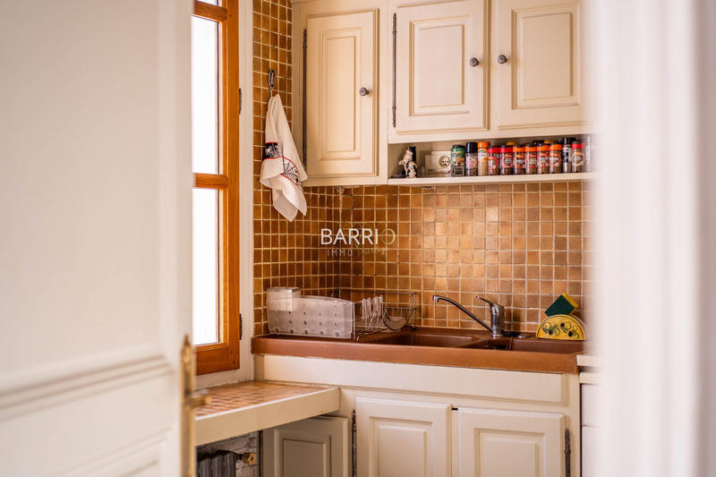 Maison - 224 m² - 7 pièces