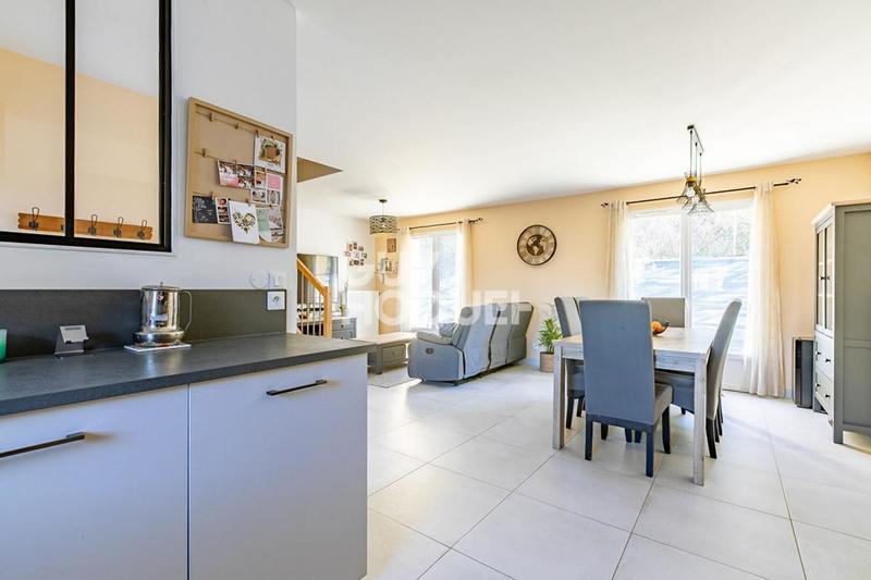 Maison - 91 m² - 5 pièces